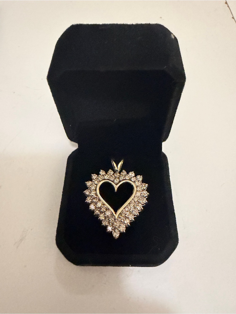 10K Yellow Gold Approx 2.5 CTW VS1 Diamond Heart Pendant